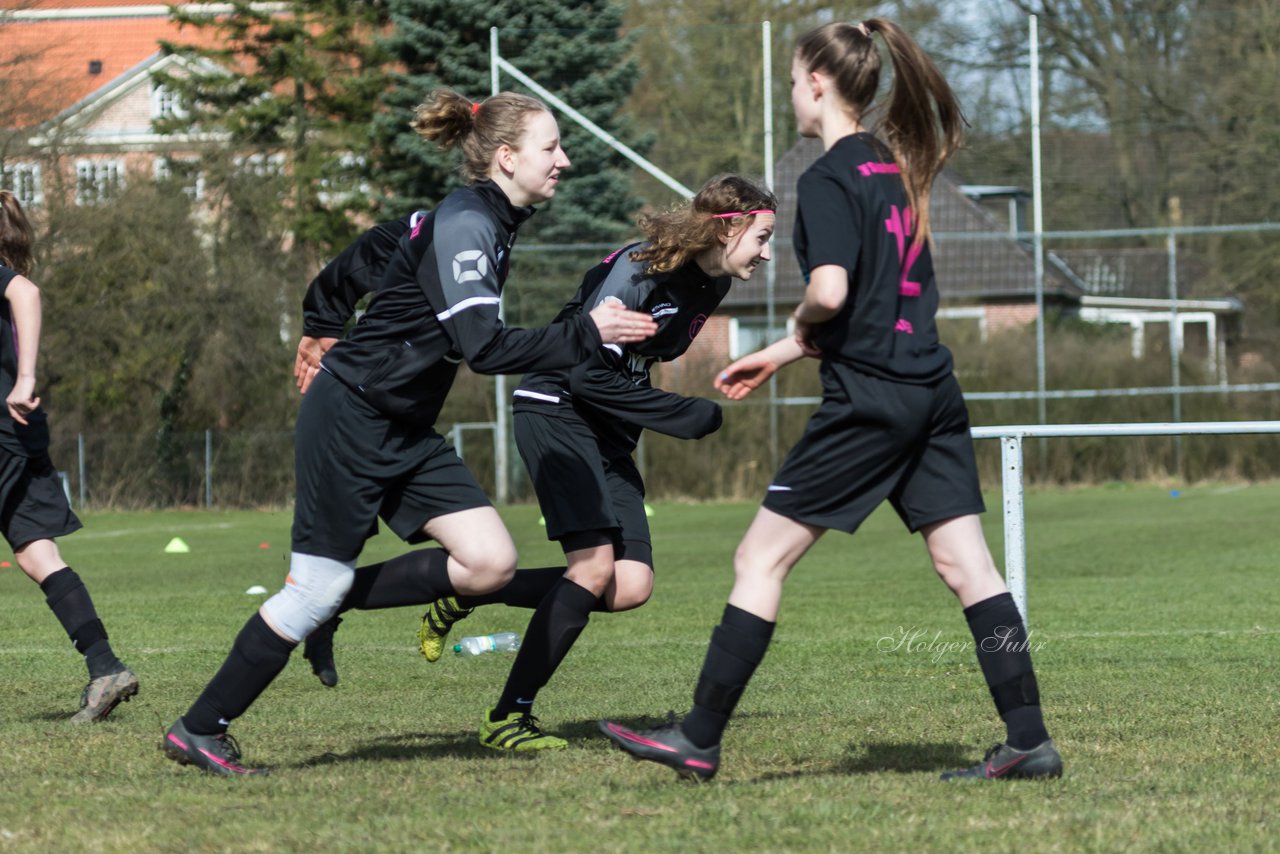 Bild 70 - C-Juniorinnen SV Steinhorst/Labenz - TSV Friedrichsberg-Busdorf : Ergebnis: 5:0